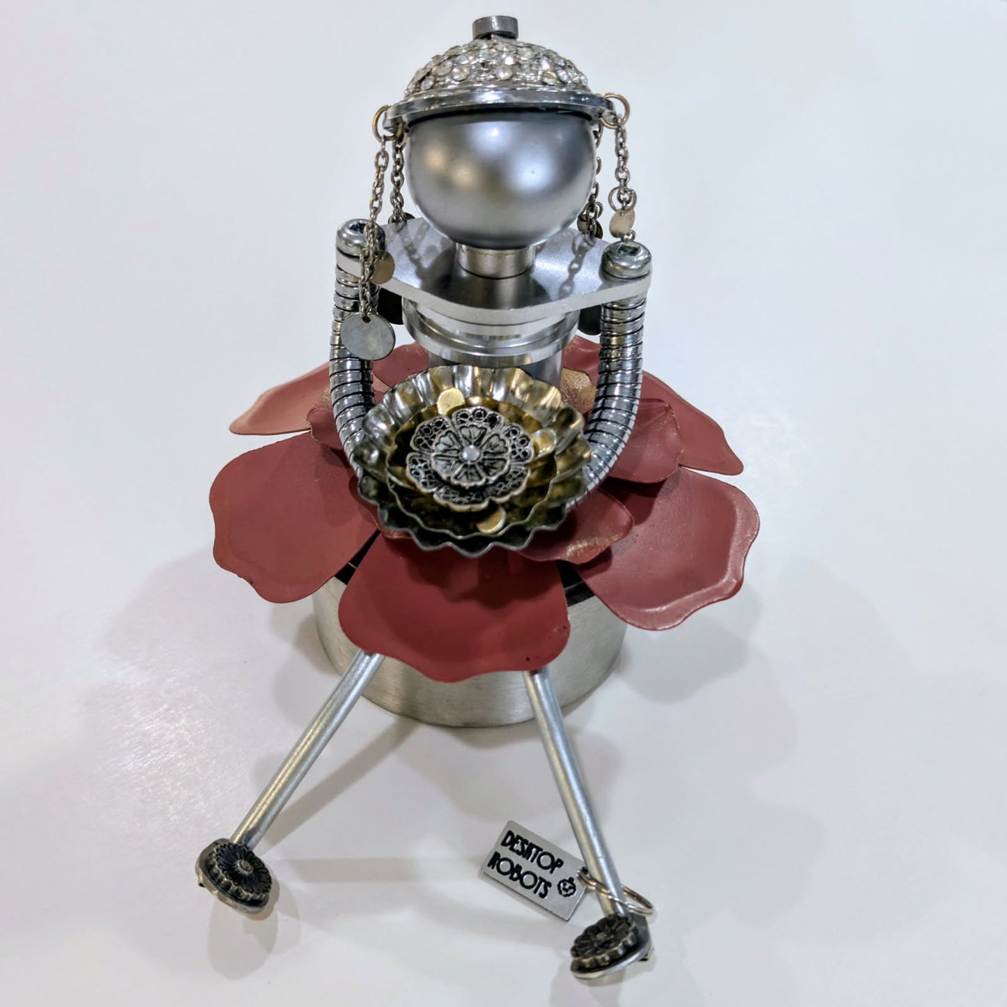 Lilly Jewel Box Bot